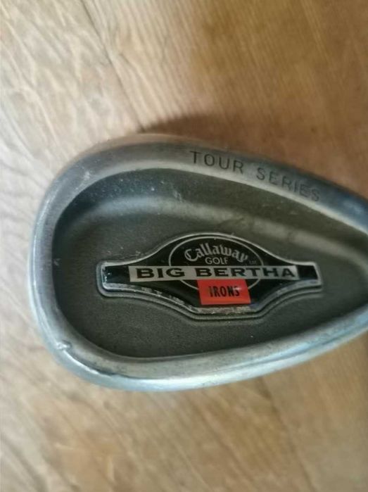 4 tacos de Golf, 2 sao Big Bertha