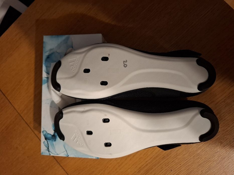 Buty rowerowe  adidas GX6544