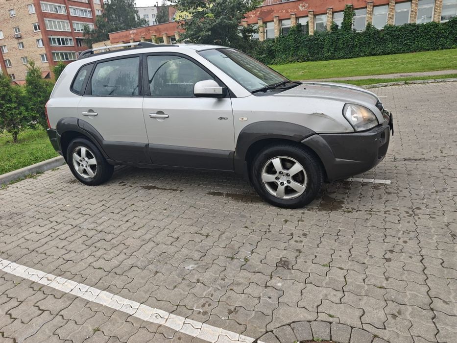 Продам для ЗСУ или Военному Хундай Тюксон 2007 г диз