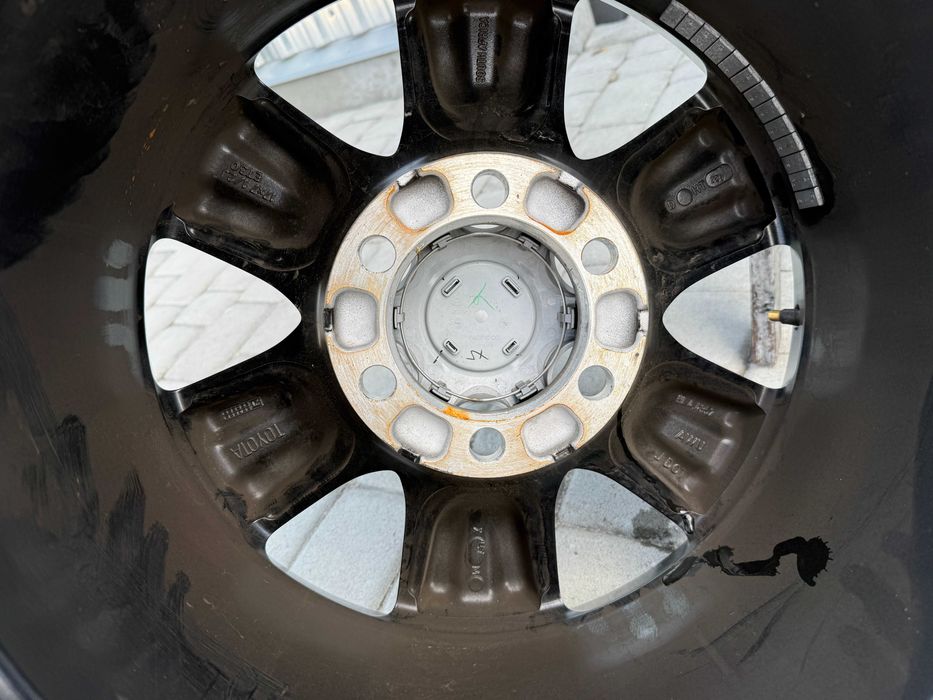 Диски Toyota R17 6x139,7 7,5J ET30 Hilux Land Cruiser Prado Tacoma