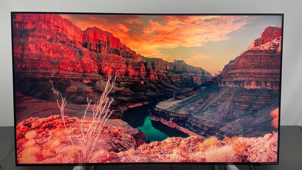 Розпродаж! Телевізор 55" Samsung QE55Q700T (8K QLED Smart TV)