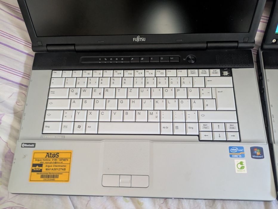 Лот ноутбуків Fujitsu lifebook E751 (Дві штуки)