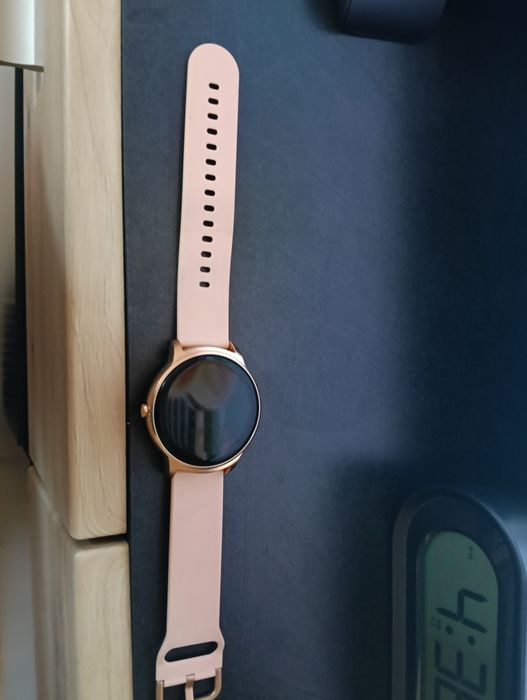 Smartwatch różowy