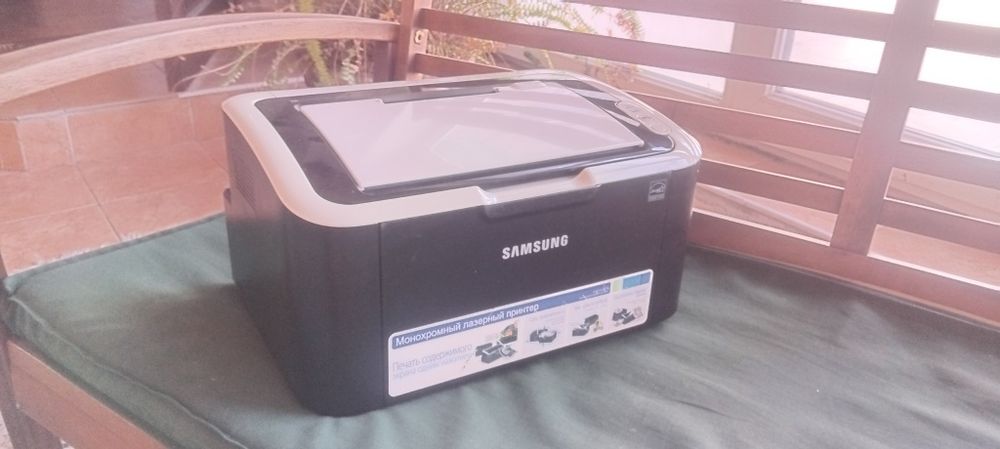 Лазерний принтер Samsung ML-1661