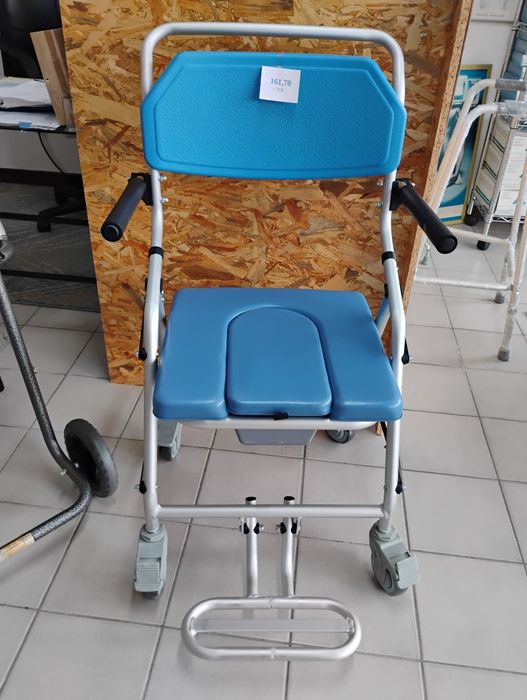 Cadeira Sanitária e Banho