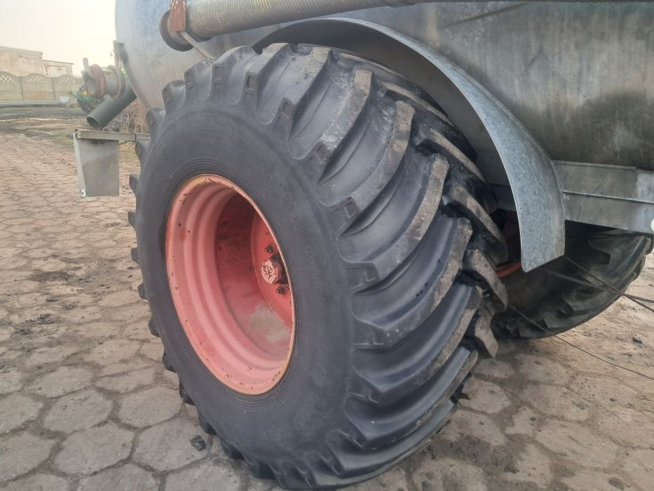 Beczkowóz do gnojowicy 11000l