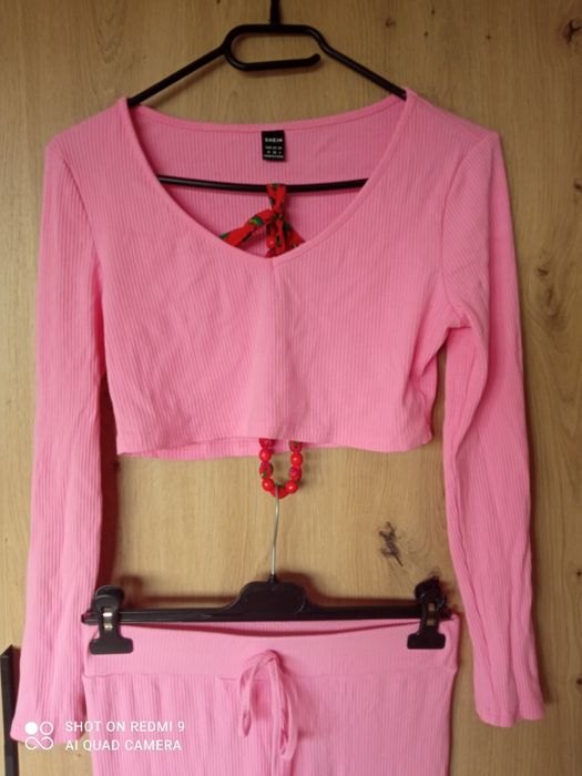 Komplet damski top i leginsy rozmiar M