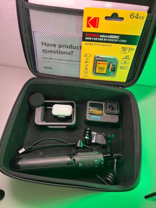 Екшн-камера GoPro Hero 11 зі штативом Volta