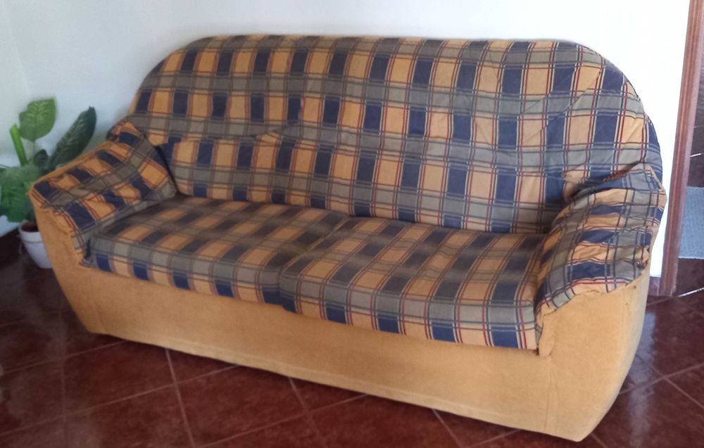 Vendo sofás, preço negociável