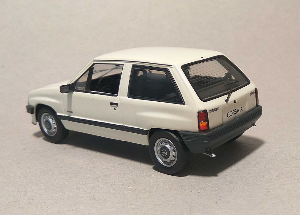 Opel Corsa А 1982-87 Schuco 1/43 модель