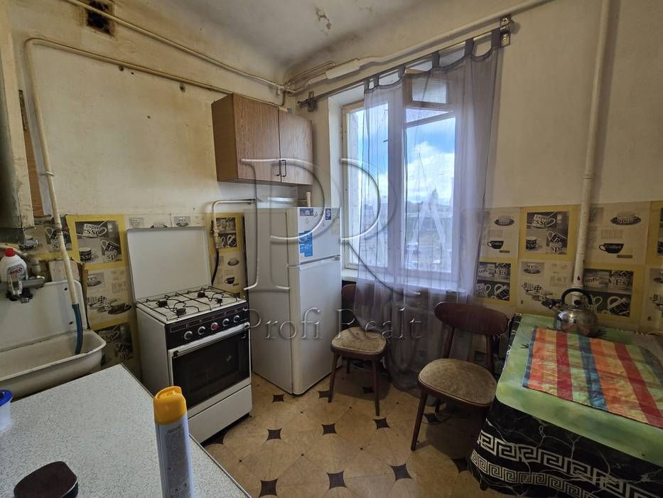 Продаж 2 кімн. квартири вулиця Антонова 35