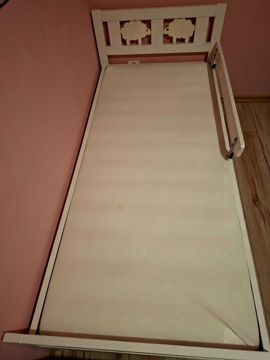 Lozko dzieciece 160 dlugosc na 70 cm szerokosc