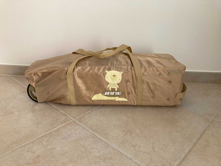 Cama Viagem Jané ótimo estado, com colchão suplementar, muito compacto