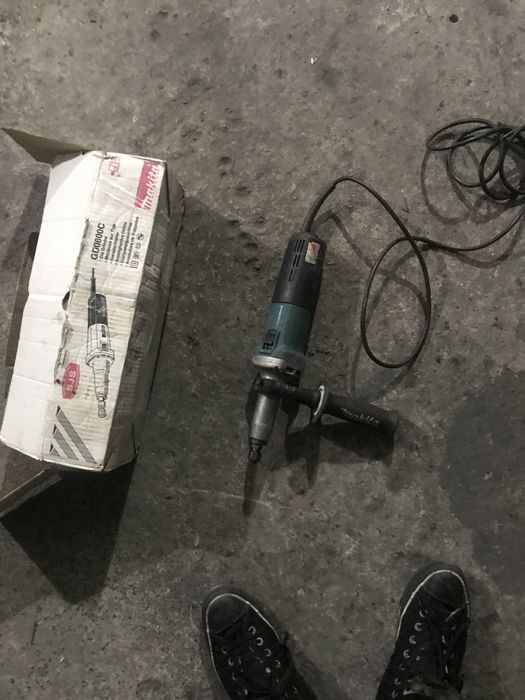 Пряма шлиф машинка makita gd 0800