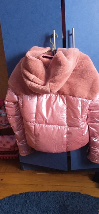 Жіноча куртка ...