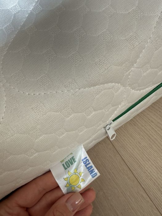 Продам матрац 160 на 200 см