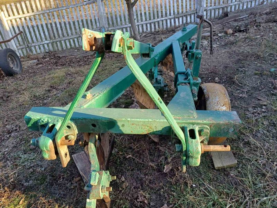 Плуг до трактора