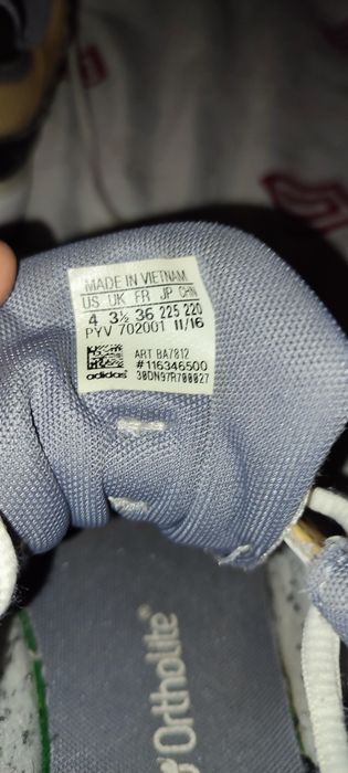 Кросівки adidas оригінальні