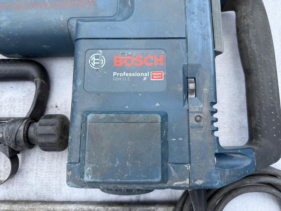 Отбойный молоток Bosch GSH 11 E.