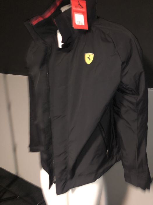 Blusão da Ferrari