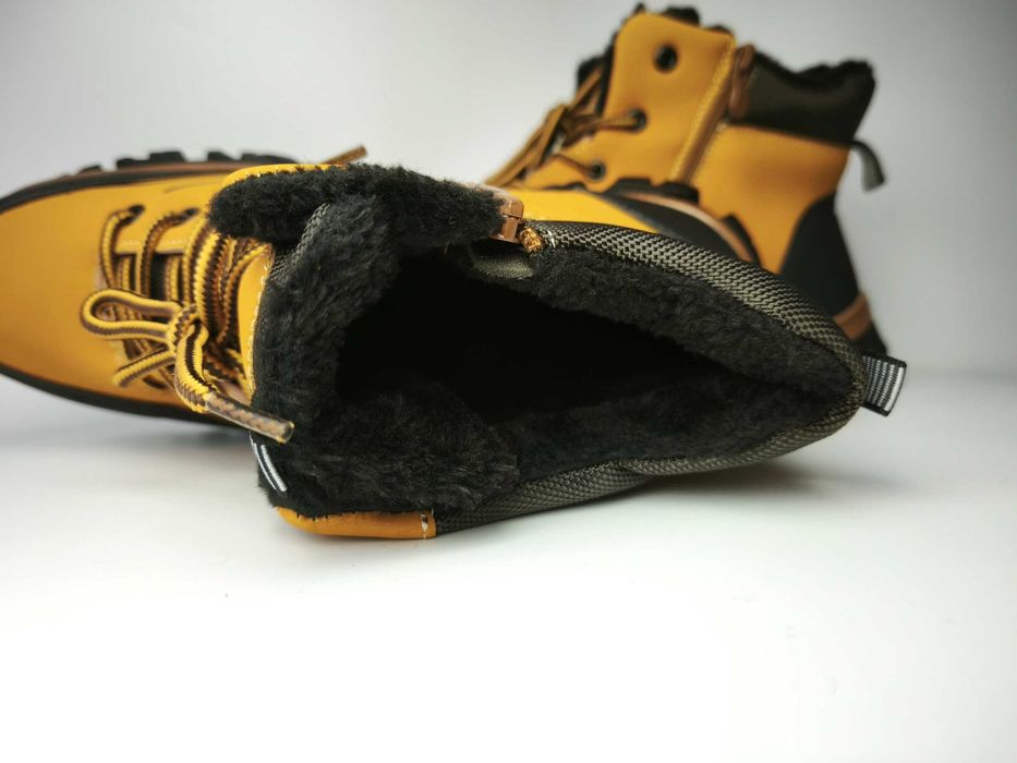 Wyprzedaż Zimowe buty męskie nowe ocieplane zamek 45
