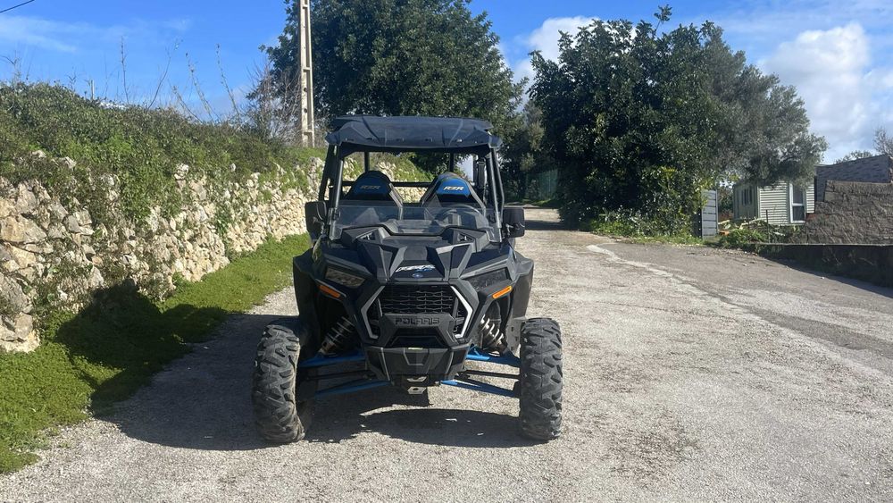 Polaris RZR XP4 4 Lugares
