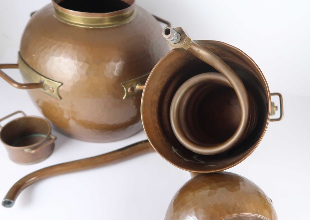 Alambique antigo em cobre 5 lt com suporte