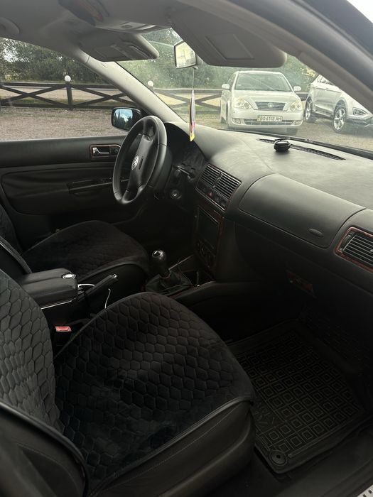 Volkswagen Golf 2003 ідеал