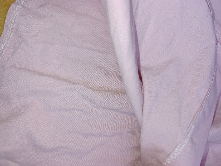 Продам ніжно-пудрову жіночу спідницю вільного фасону.