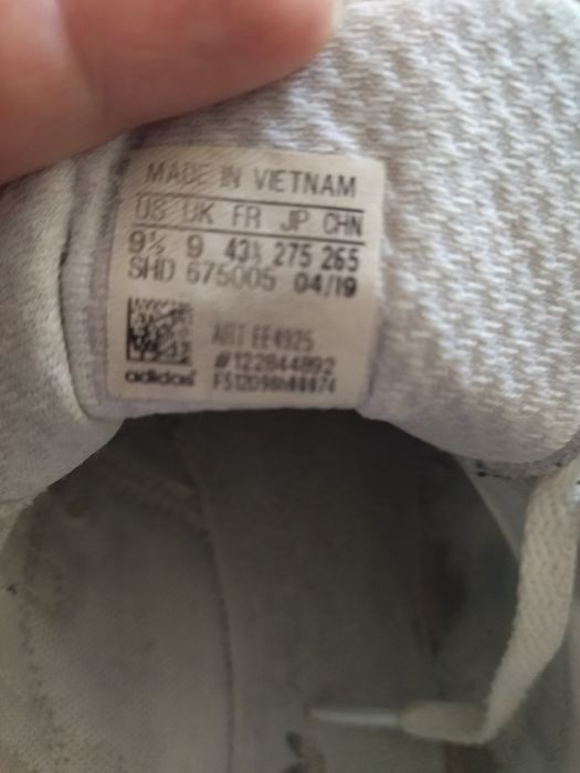 Кросівки adidas Retropy E5