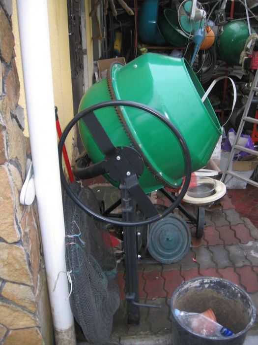 кришка захисту мотора бітономішалкі