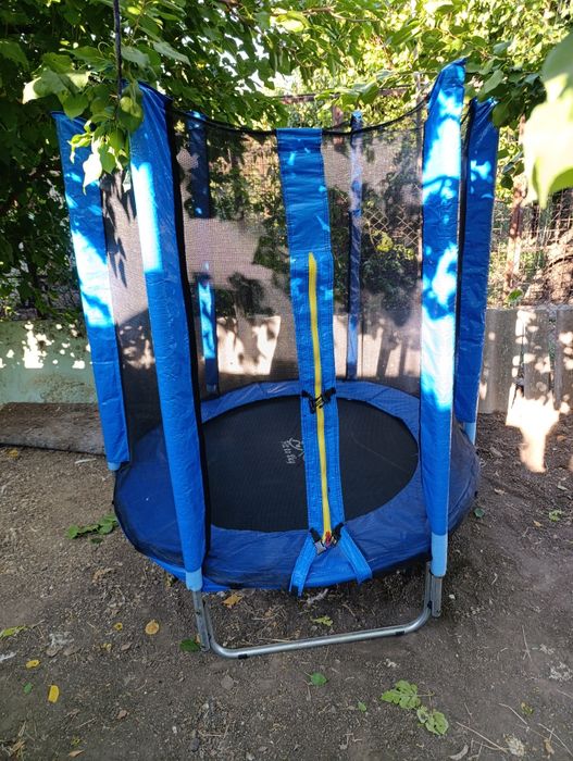 Продам батут 1.40