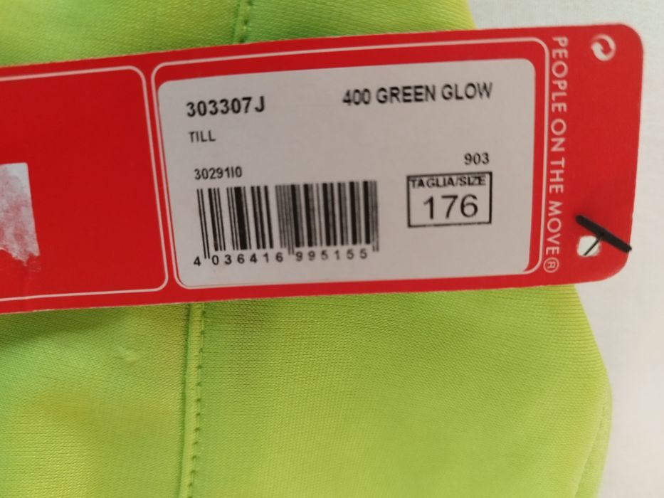 Dres firmy Kappa .