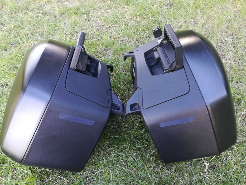 Kufry boczne Honda VFR 800, 1200 F rezerwacja