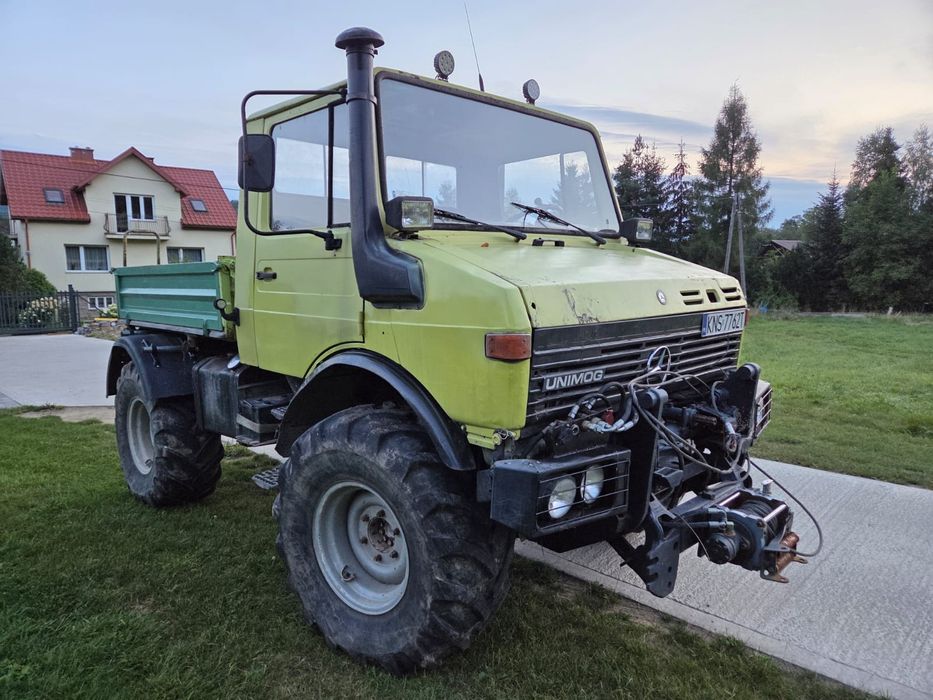 Mercedes unimog u 1000