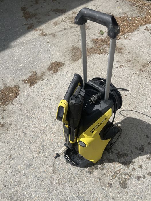 Kärcher K7 Premium Full Control Plus (Италия) – мощная профессиональная мойка
