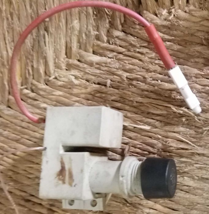 Isqueiro de esquentador usado