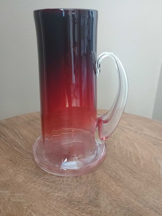 Wazon PRL Tarnowiec Jerzy Słuczan-Orkusz rubinowy 24 cm szkło artystyczne