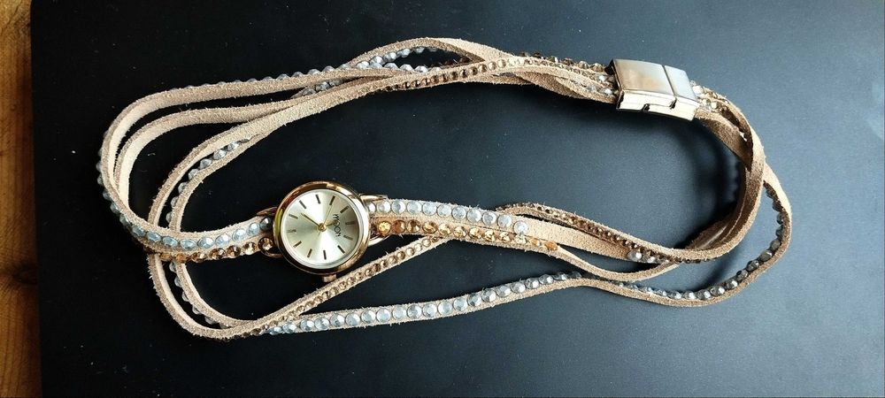 Relógio senhora Moon Crystal Wrap novo com caixa