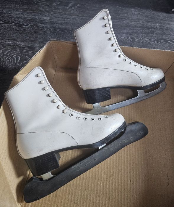 Łyżwy figurowe rozmiar 38