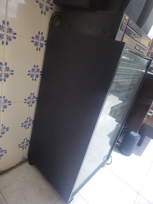 Sistema de som Alba com giradiscos