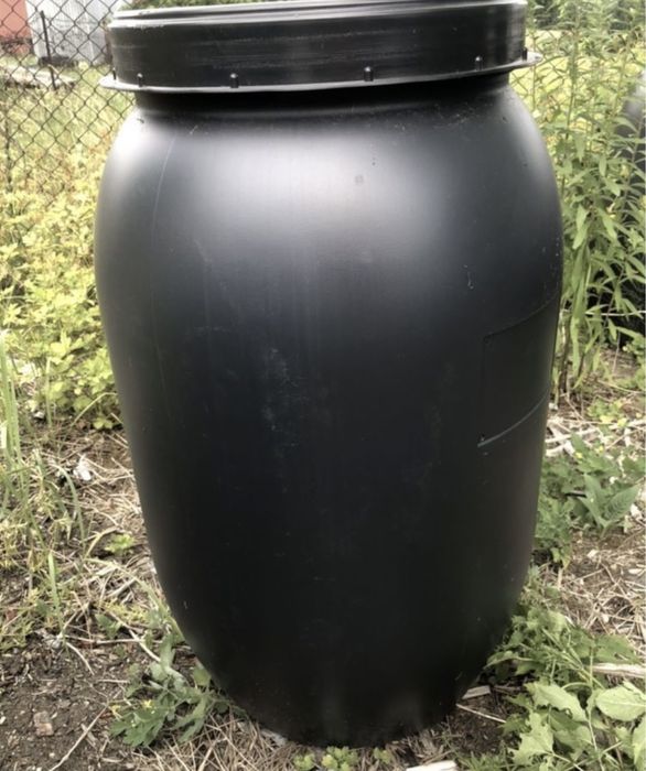 Beczka 220l nowa z deklem na wode