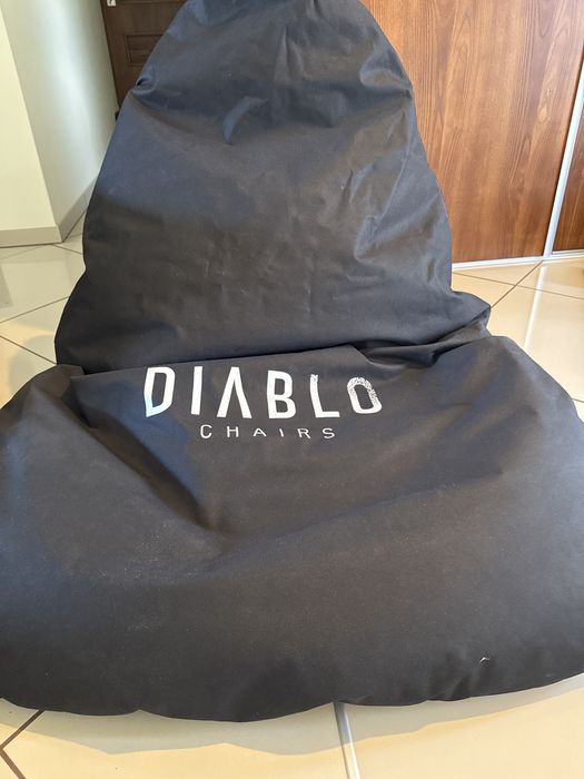 Pufa gamingowa Diablo Chairs: czarna worek sako