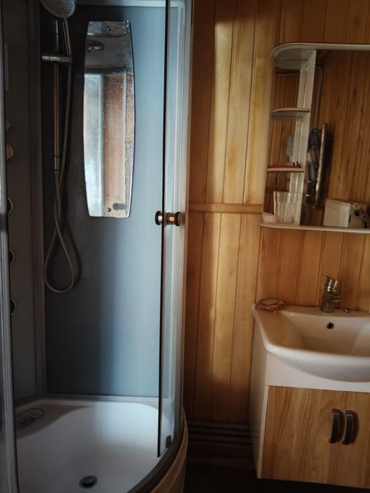 Продам будинок зі зручностями і сауною