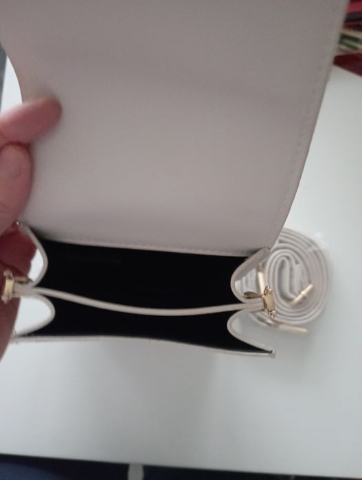 Mała torebka beżowa, nowa