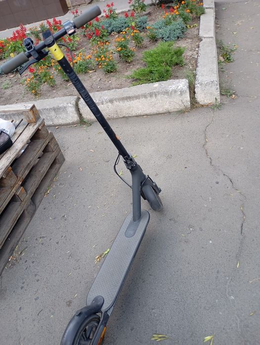 электросамокат, в гарному стані