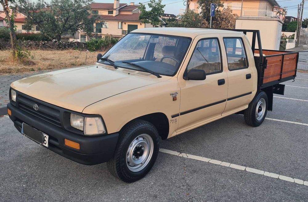toyota hilux pick up