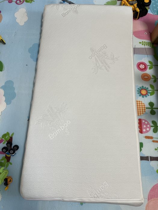 Матрац для дитячого ліжечка