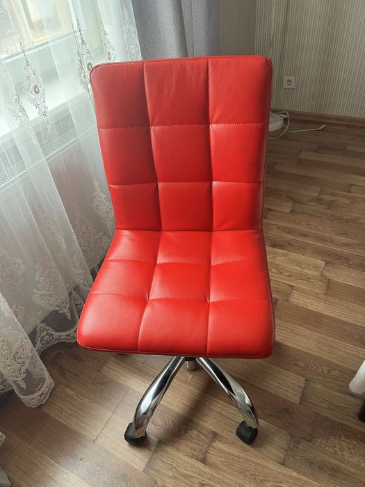 Продам стул , офисный.