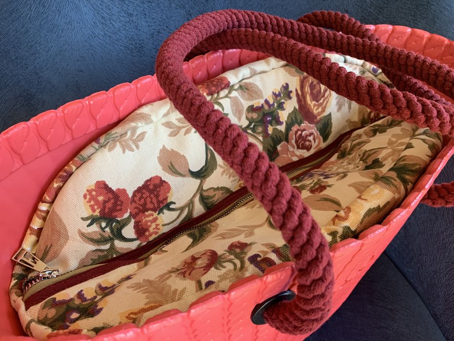 Obag jak nowy czerwień